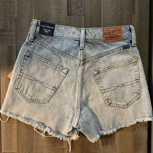 NWT High Rise Lucky Pins Short - Picture 2 of 6